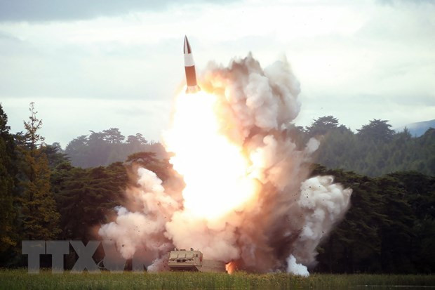 Triều Tiên lại phóng tên lửa ra bờ biển phía Đông